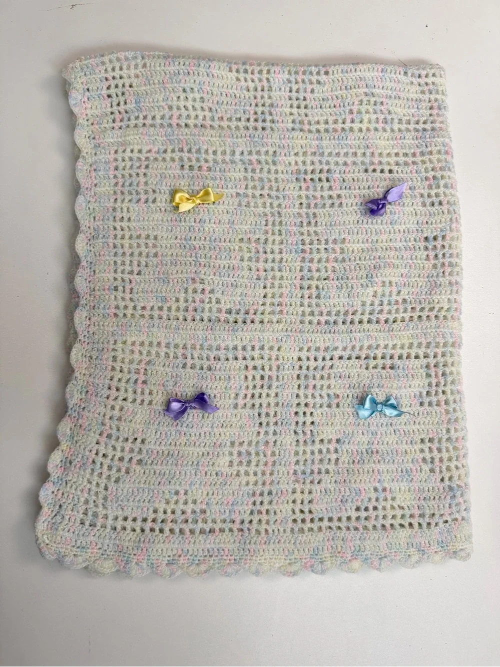 Handmade Baby Blanket Crocheted Knit Bears Bows Scalloped Trim Rainbow Pastels